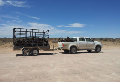 car towing trailer using trailer chain