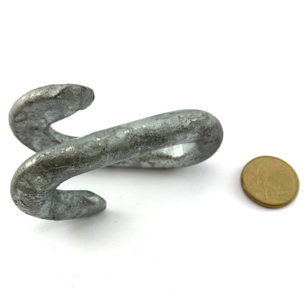 Chain split links or chain connecting links, in steel with a galvanised finish, size 12mm.